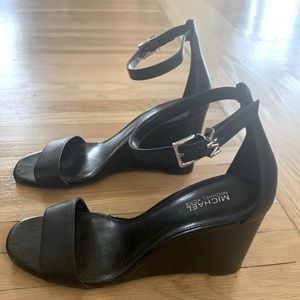 MICHAEL Michael Kors Fiona Black Leather Wedges Size 7